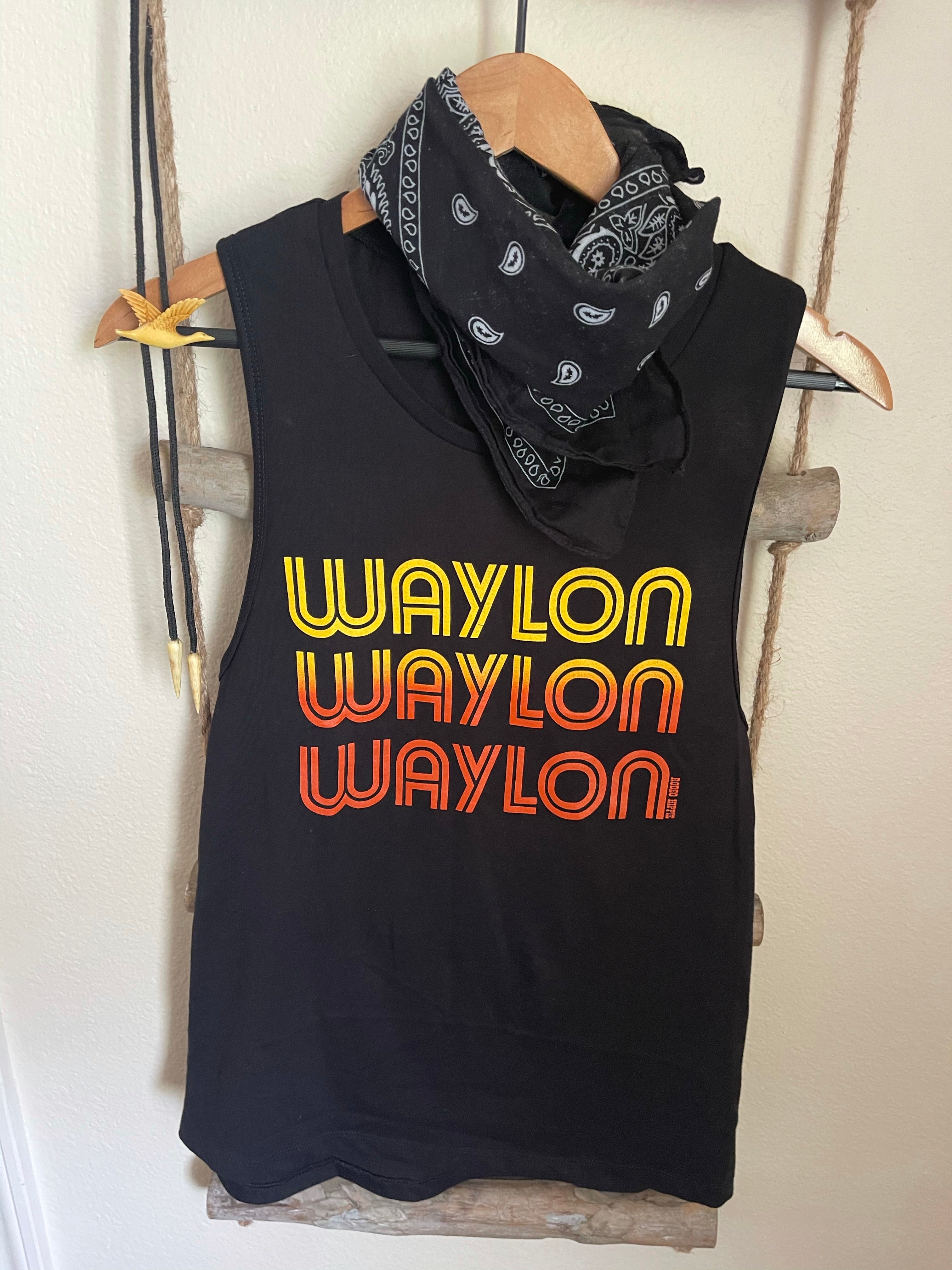 WAYLON TANK